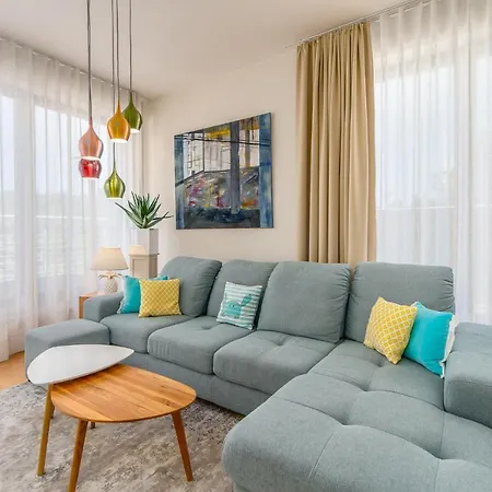 Lägenhet Rent Like Tulipan Penthouse Vii