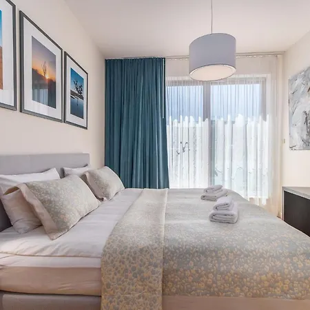 Rent Like Tulipan Penthouse Vii Lägenhet Miedzyzdroje